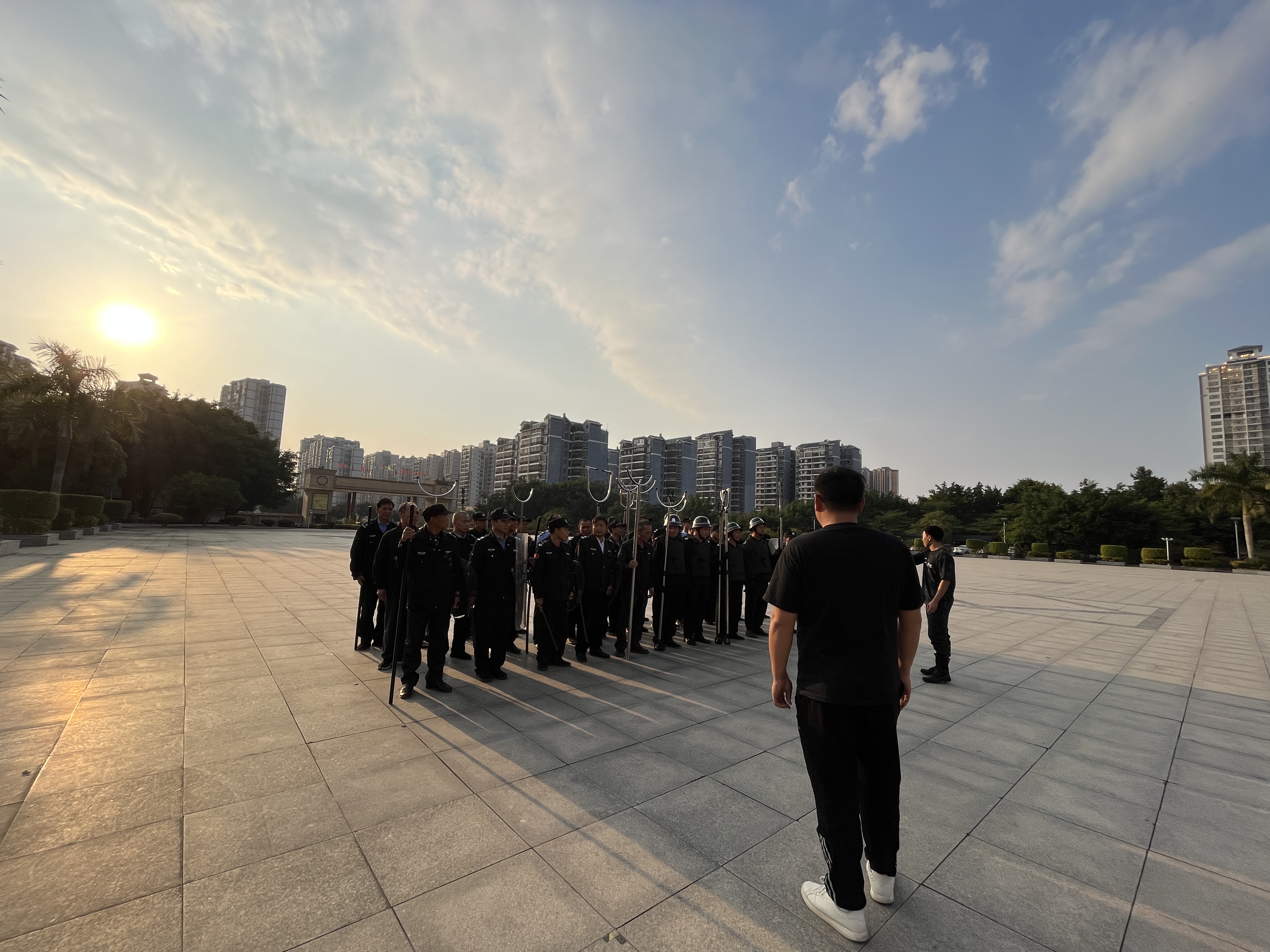 保衛(wèi)處開展安保器材使用培訓(xùn)暨反恐演練活動-廣西工程職業(yè)學(xué)院圖片